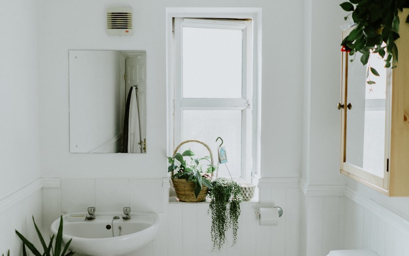 A spotless bathroom after a Findlay clean